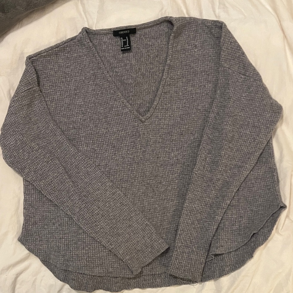 Forever 21 Women's Gray V-Neck Sweater